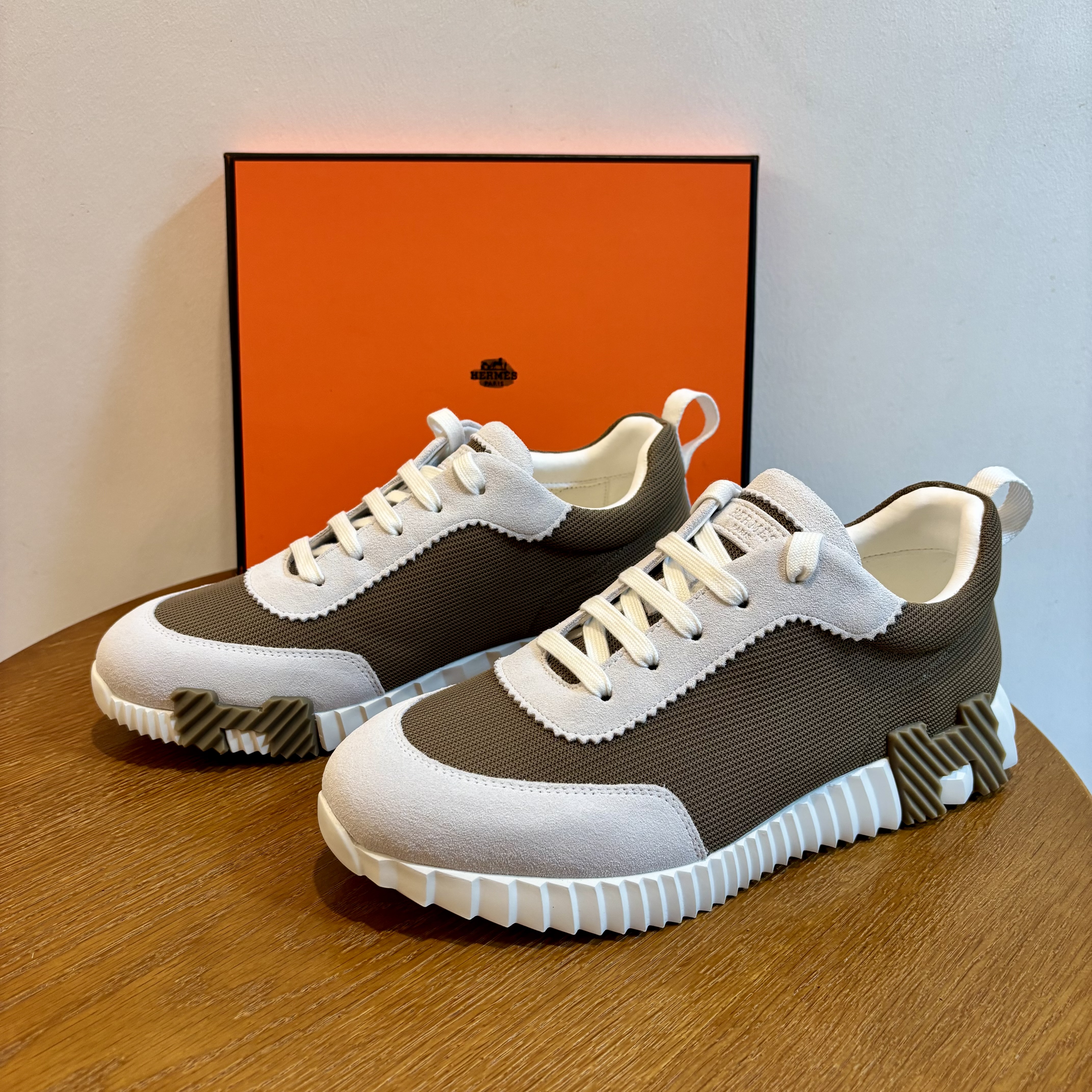 Hermes Bouncing