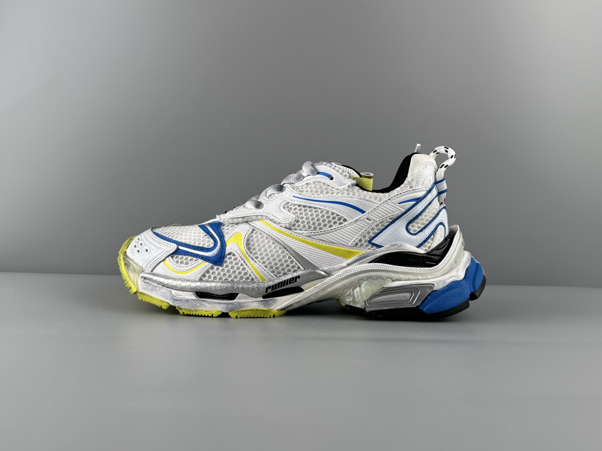 발렌시아가 러너 Runner 2.0