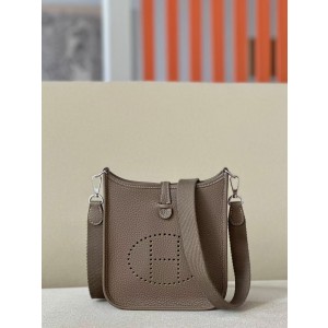 Evelyne mini 16