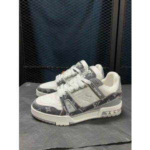 Lv Trainer